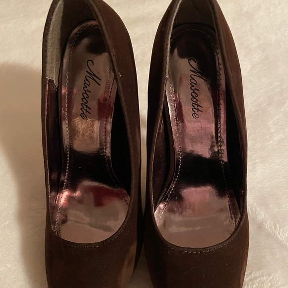 Velour brown high heels - Picture 2 of 2